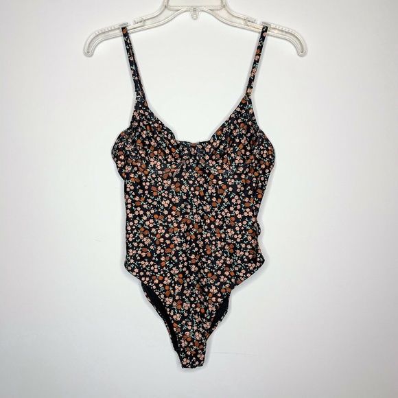 House of CB London Una Floral Printed One-Piece - Picture 1 of 5